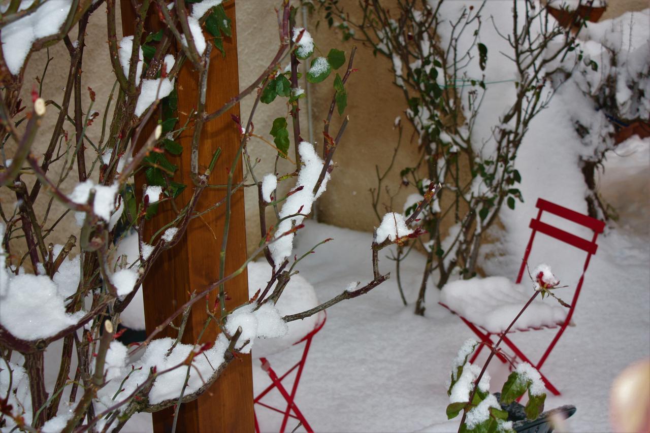 B&B A Casa Di Nonna Massa d'Albe Exterior photo