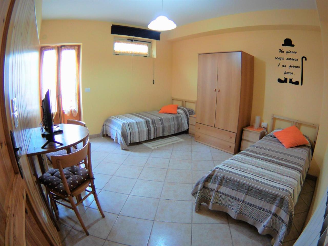 B&B A Casa Di Nonna Massa d'Albe Exterior photo