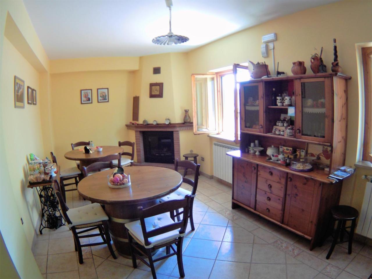 B&B A Casa Di Nonna Massa d'Albe Exterior photo